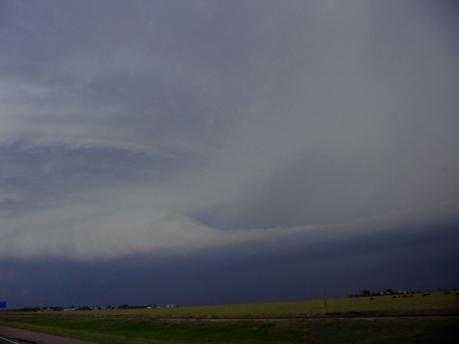 inflowband thunderstorm_inflow_band : I-70 near Flagler, Colorado, USA   2 June 2005