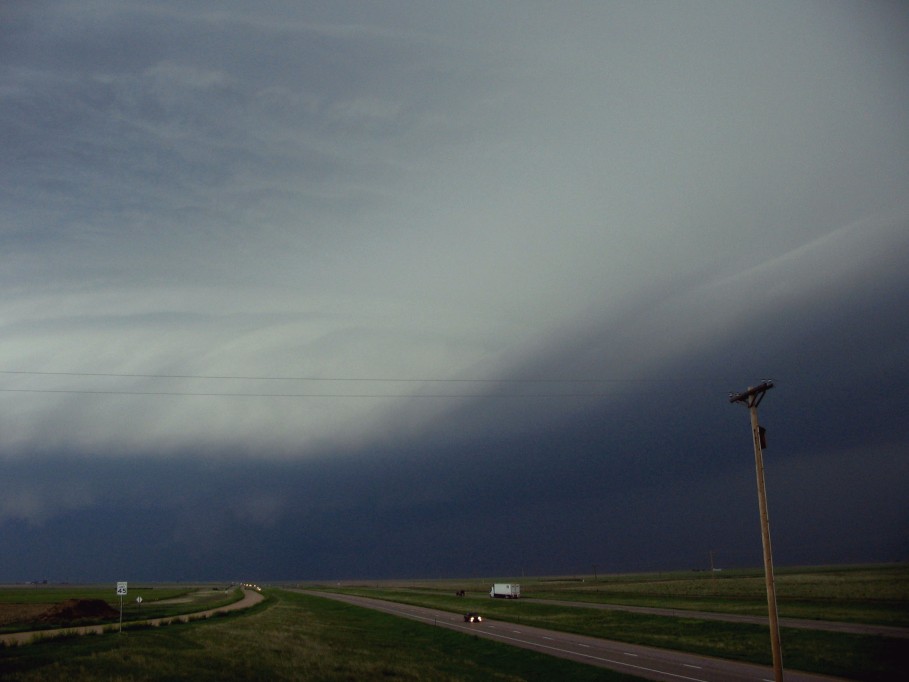 inflowband thunderstorm_inflow_band : I-70 near Flagler, Colorado, USA   2 June 2005