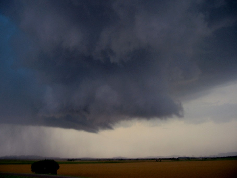 wallcloud thunderstorm_wall_cloud : near Snyder, Oklahoma, USA   5 June 2005