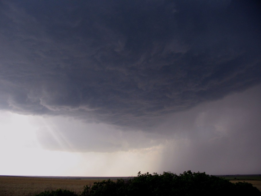 cumulonimbus supercell_thunderstorm : Colby, Kansas, USA   6 June 2005