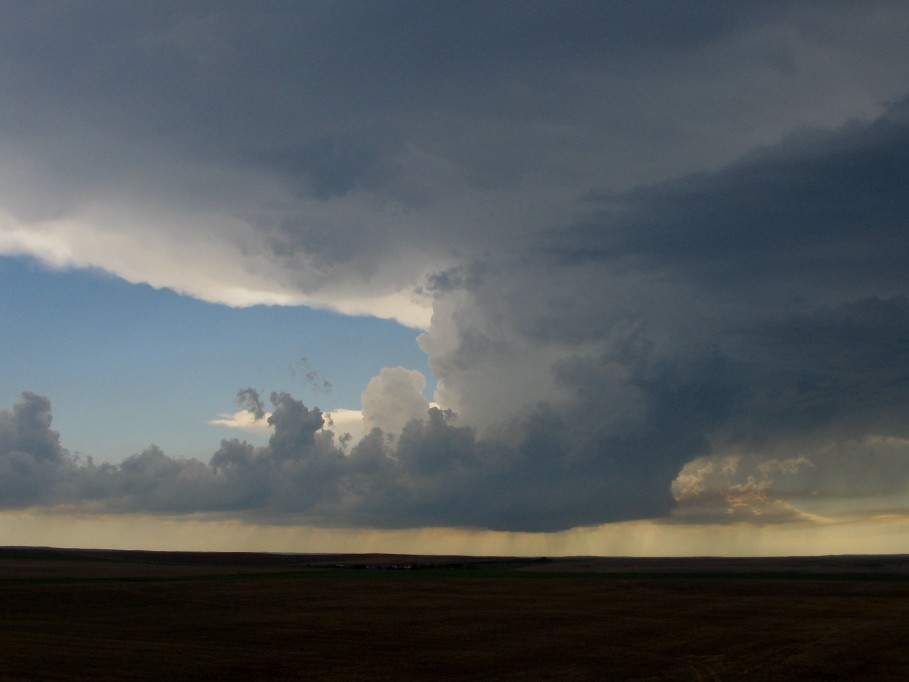 wallcloud thunderstorm_wall_cloud : E of Wanblee, South Dakota, USA   7 June 2005