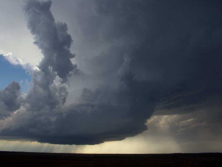 updraft thunderstorm_updrafts : E of Wanblee, South Dakota, USA   7 June 2005