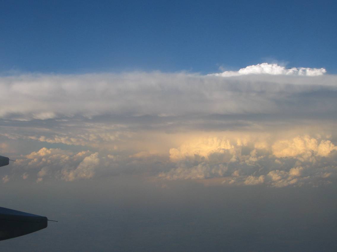 cumulonimbus supercell_thunderstorm : above W Texas, USA   9 June 2005