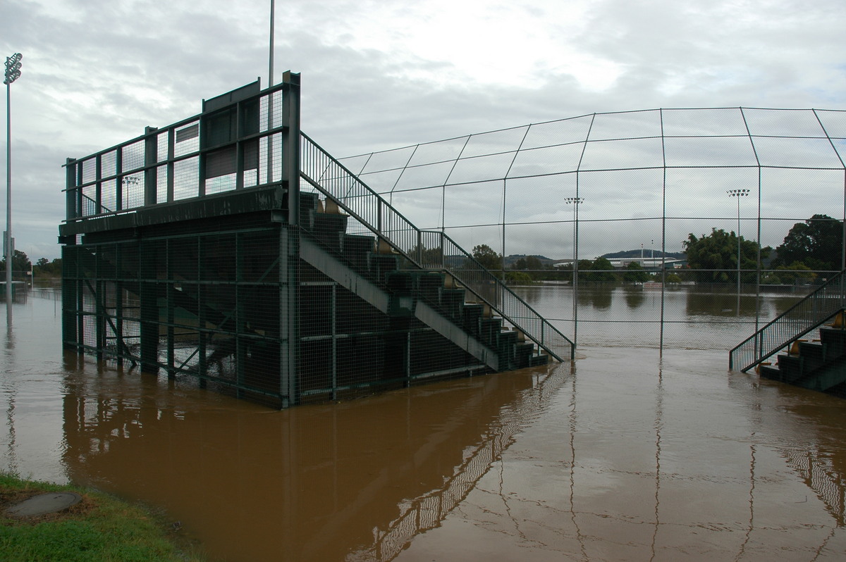 flashflooding flood_pictures : Lismore, NSW   30 June 2005