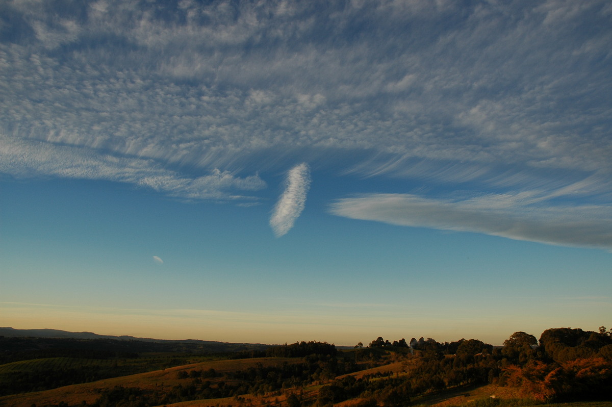 altocumulus altocumulus_cloud : McLeans Ridges, NSW   11 August 2005