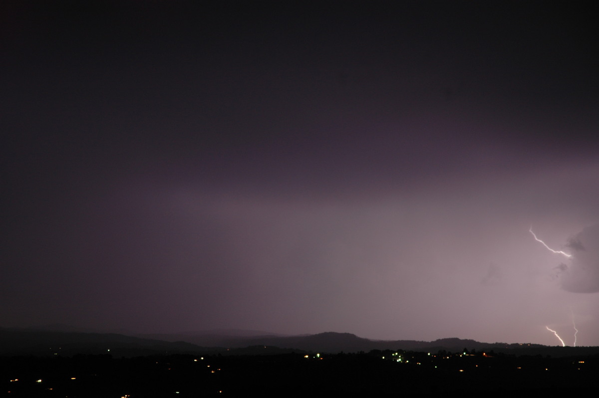 lightning lightning_bolts : McLeans Ridges, NSW   11 September 2005