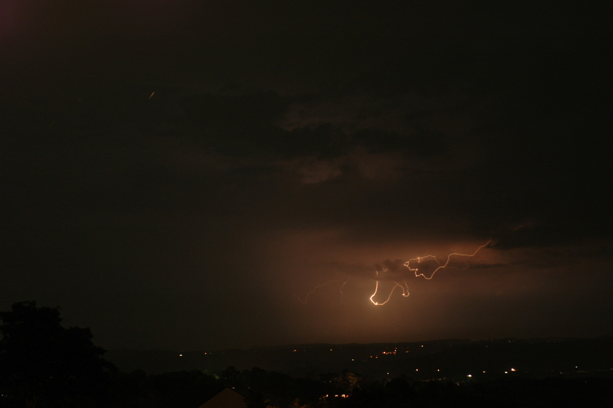 lightning lightning_bolts : McLeans Ridges, NSW   26 September 2005