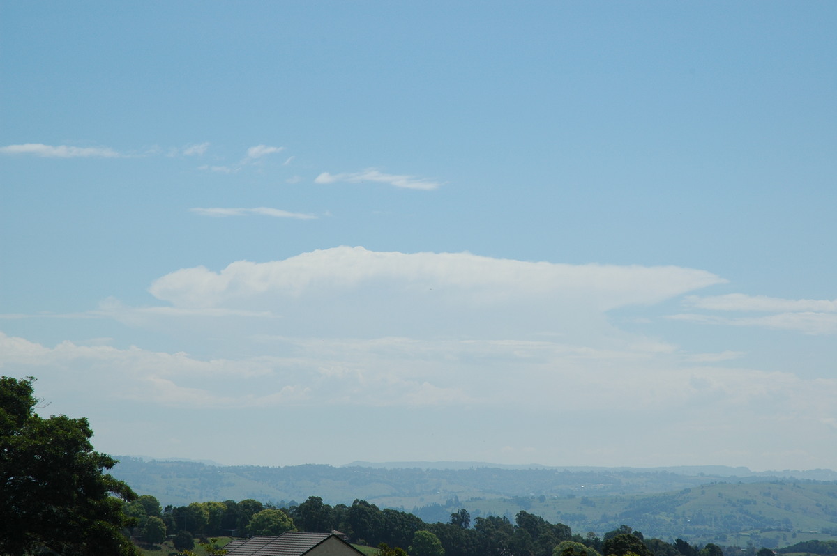 thunderstorm cumulonimbus_incus : McLeans Ridges, NSW   27 September 2005