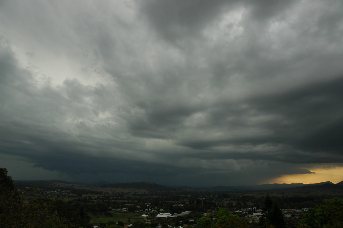 cumulonimbus thunderstorm_base : Kyogle, NSW   27 September 2005