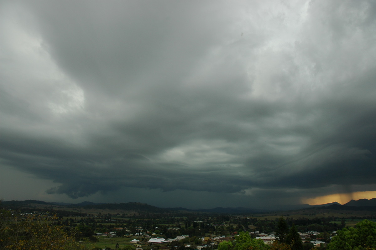 cumulonimbus thunderstorm_base : Kyogle, NSW   27 September 2005