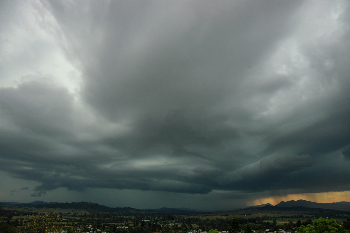 shelfcloud shelf_cloud : Kyogle, NSW   27 September 2005