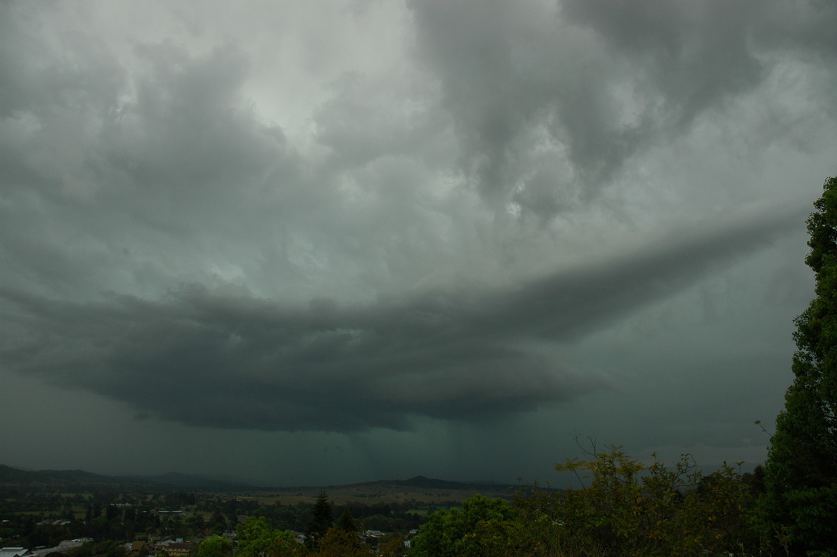 cumulonimbus thunderstorm_base : Kyogle, NSW   27 September 2005