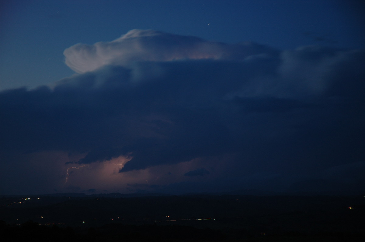 lightning lightning_bolts : McLeans Ridges, NSW   25 October 2005