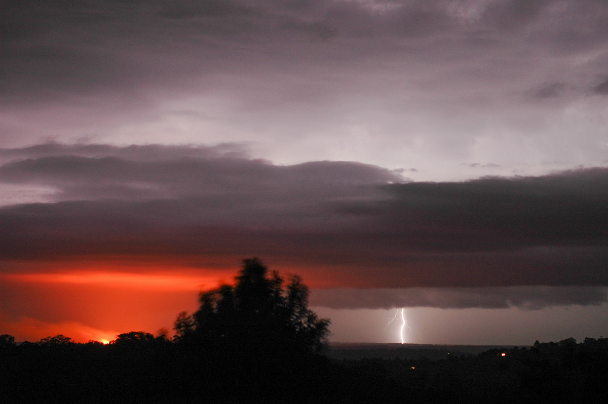 lightning lightning_bolts : Tregeagle, NSW   25 October 2005