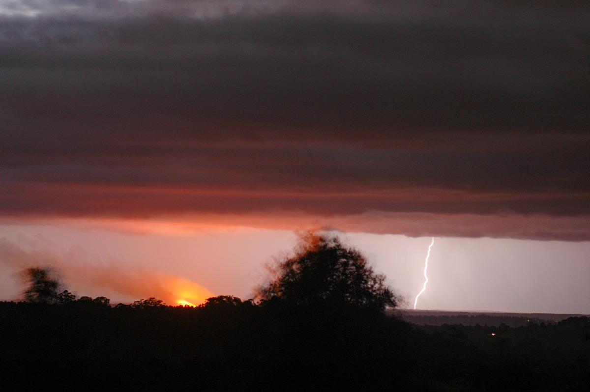 lightning lightning_bolts : Tregeagle, NSW   25 October 2005