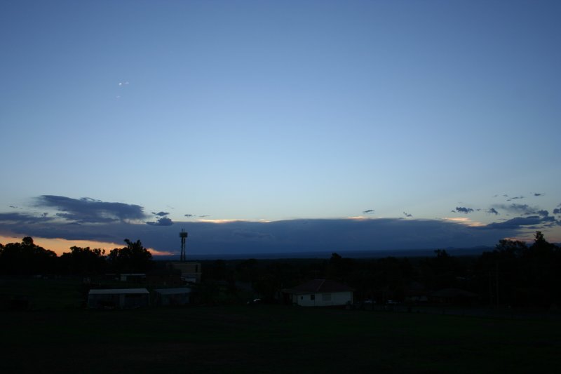 thunderstorm cumulonimbus_incus : Riverstone, NSW   26 October 2005