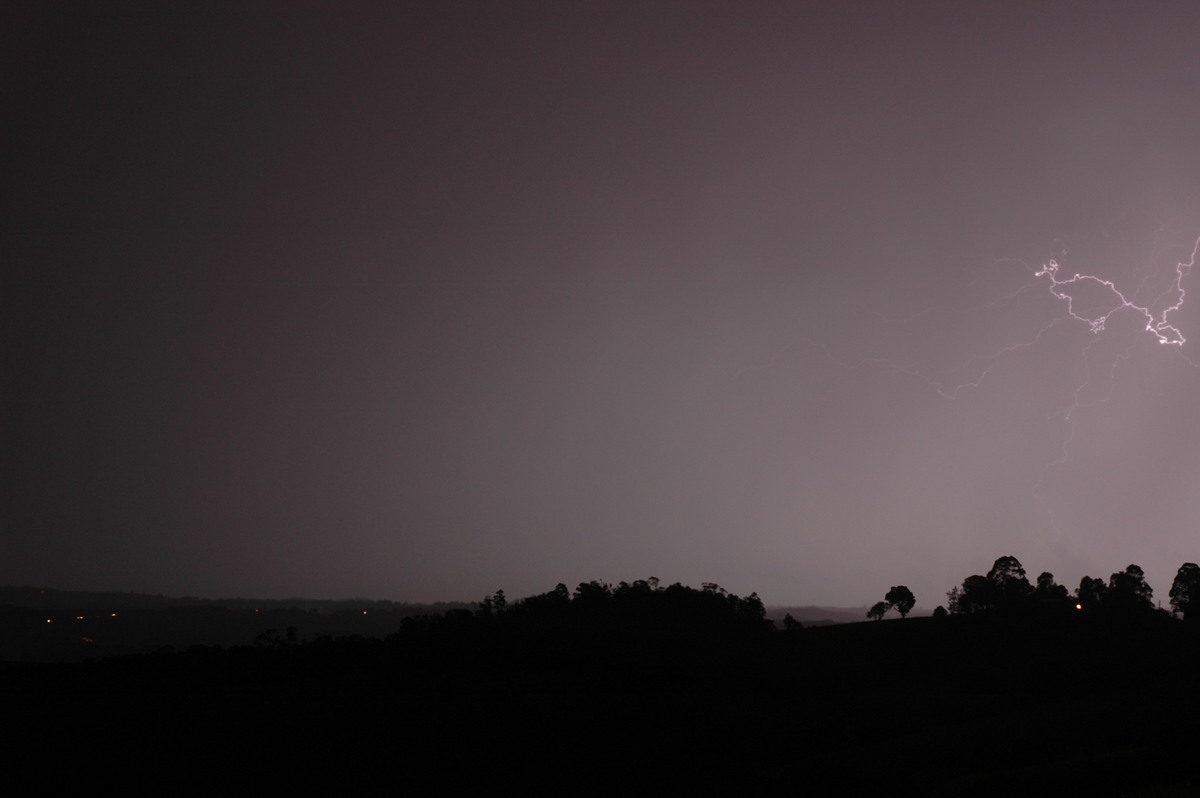 lightning lightning_bolts : McLeans Ridges, NSW   27 October 2005