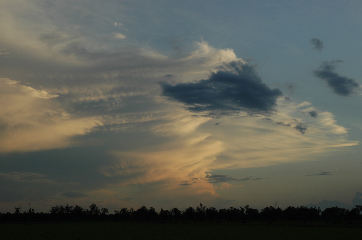 thunderstorm cumulonimbus_incus : Casino, NSW   9 November 2005