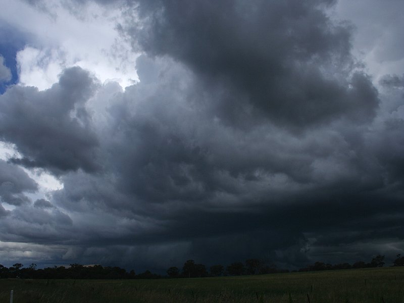 shelfcloud shelf_cloud : S of Coonabarabran, NSW   25 November 2005