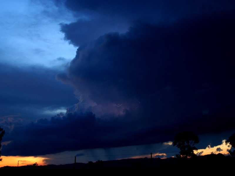 thunderstorm cumulonimbus_incus : Coonabarabran, NSW   25 November 2005