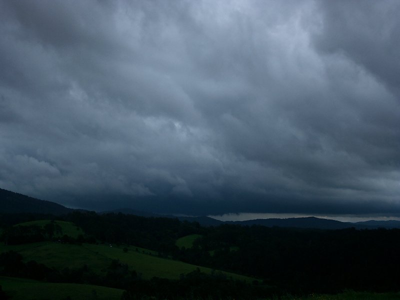 cumulonimbus thunderstorm_base : Dorrigo, NSW   27 November 2005