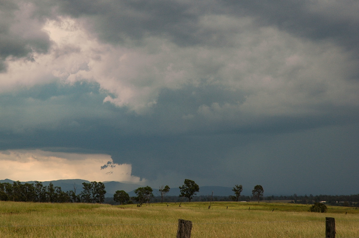 cumulonimbus thunderstorm_base : W of Brisbane, QLD   27 November 2005