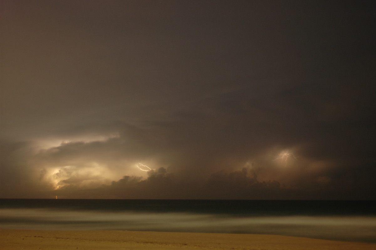 lightning lightning_bolts : Gold Coast, QLD   27 November 2005