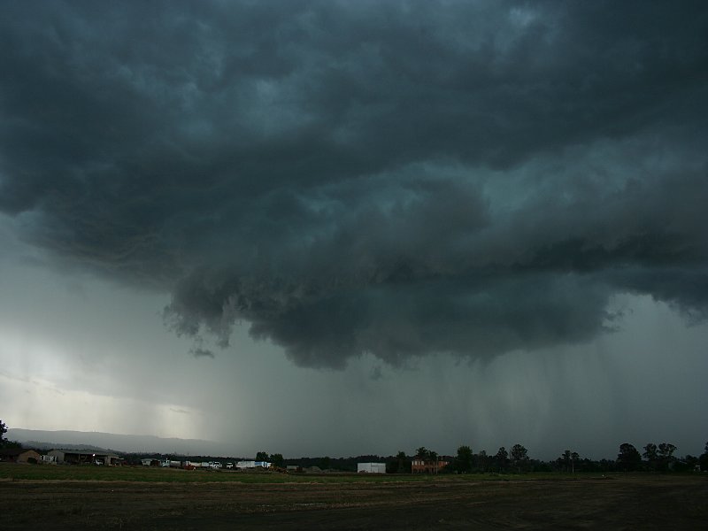 wallcloud thunderstorm_wall_cloud : Yurramundi, NSW   29 November 2005