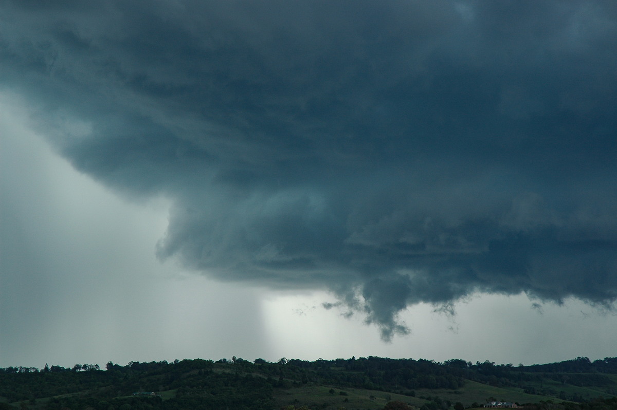 wallcloud thunderstorm_wall_cloud : near Lismore, NSW   29 November 2005