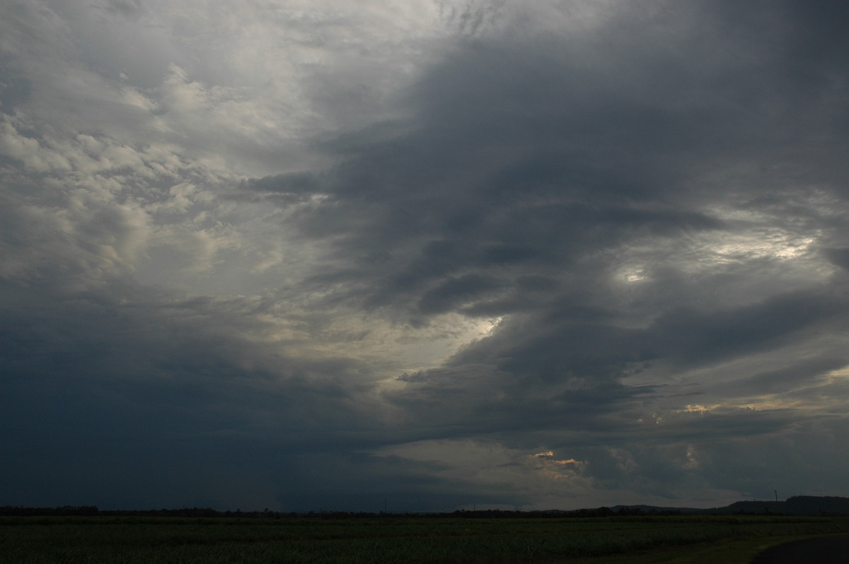 cumulonimbus thunderstorm_base : Woodburn, NSW   30 November 2005