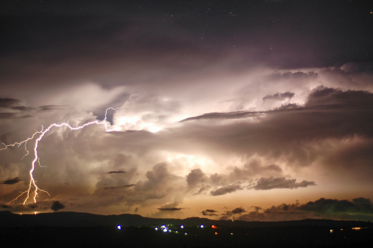 lightning lightning_bolts : McLeans Ridges, NSW   1 December 2005