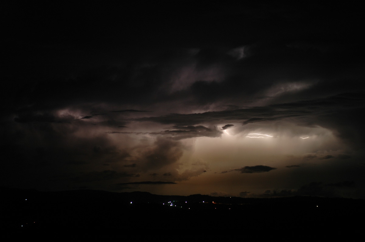 lightning lightning_bolts : McLeans Ridges, NSW   1 December 2005