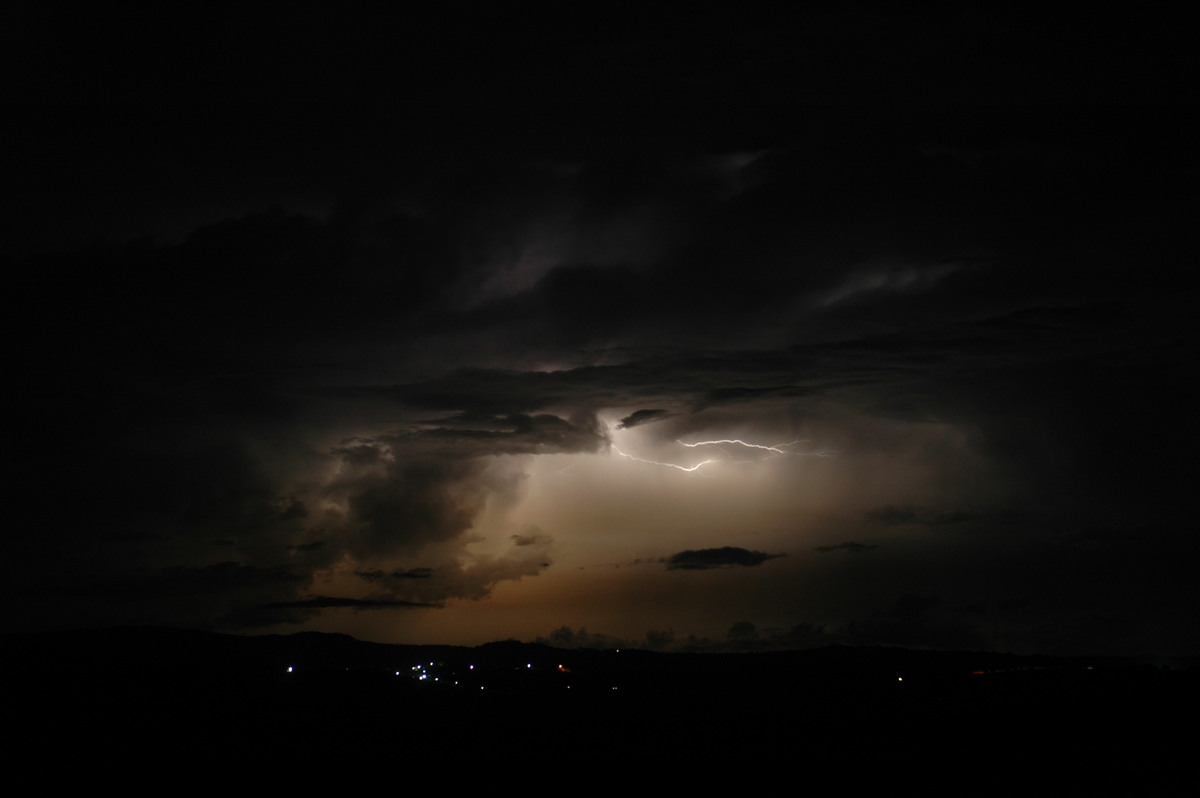 lightning lightning_bolts : McLeans Ridges, NSW   1 December 2005