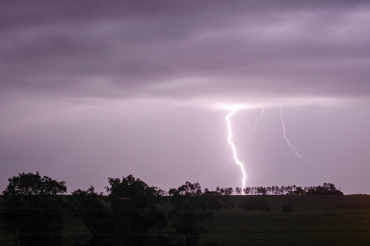 lightning lightning_bolts : near Kyogle, NSW   1 December 2005