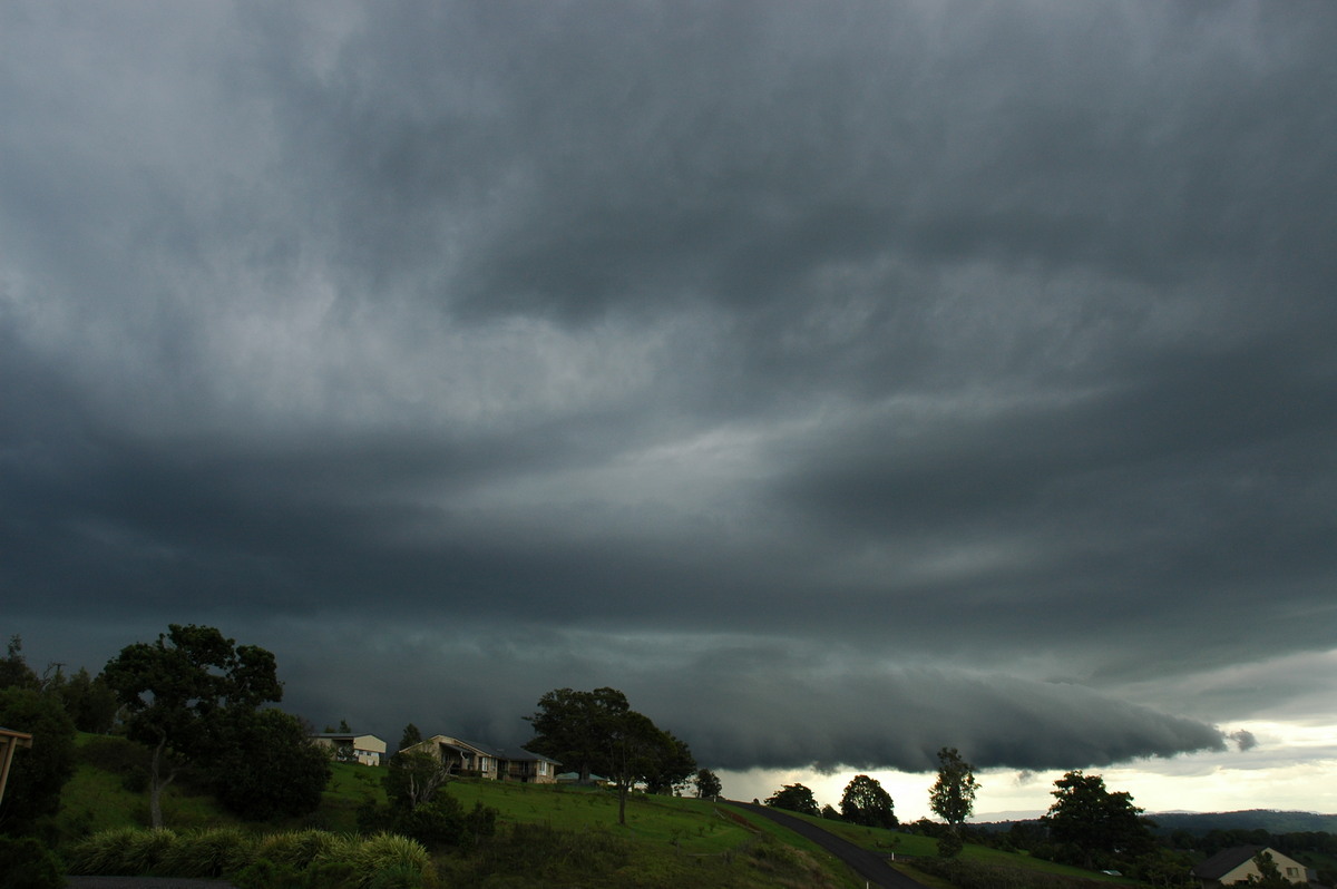 shelfcloud shelf_cloud : McLeans Ridges, NSW   2 December 2005