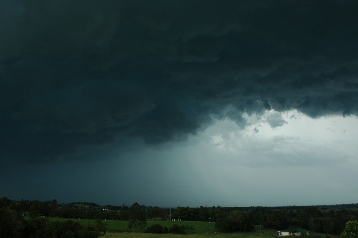 cumulonimbus thunderstorm_base : Wyrallah, NSW   8 December 2005