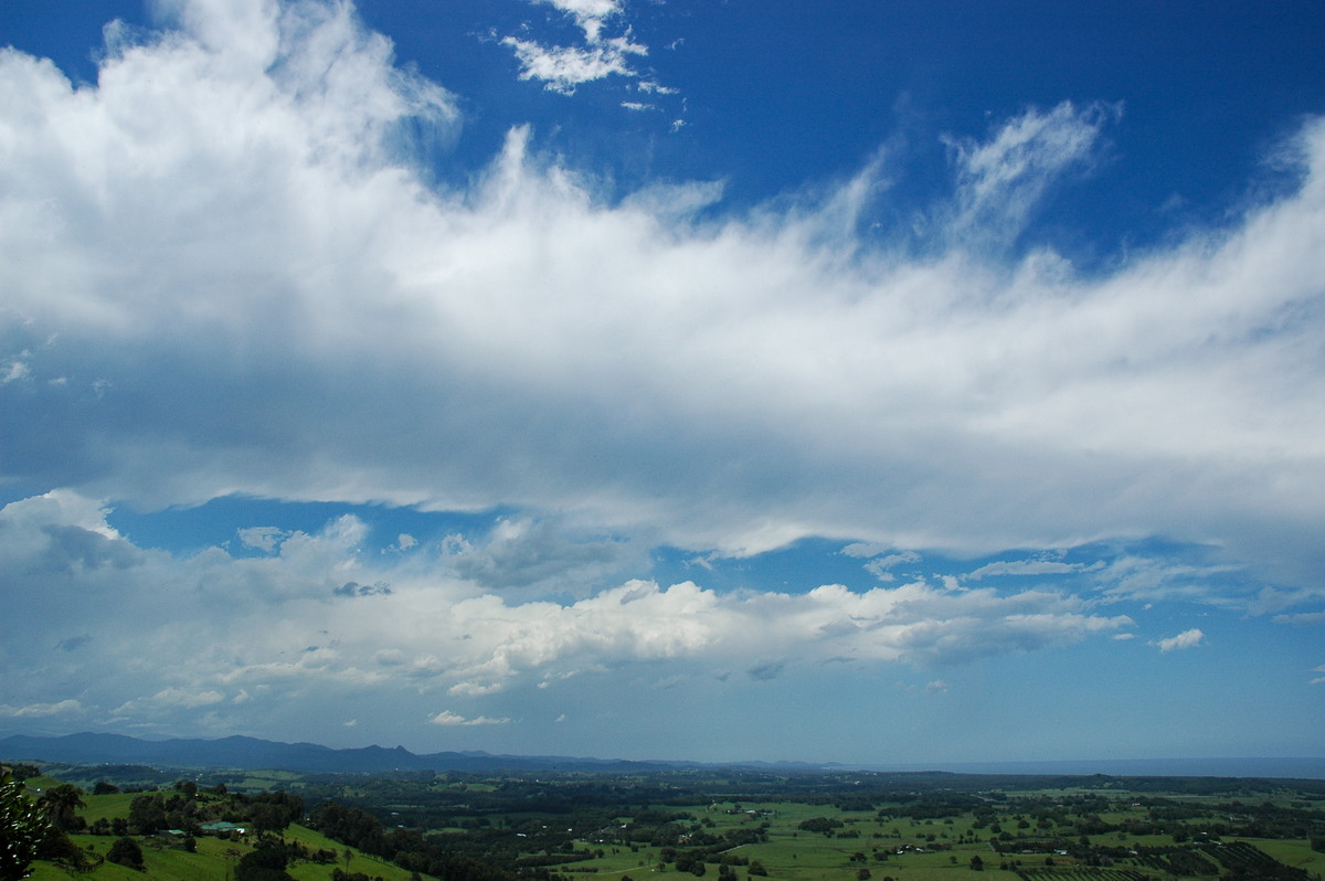 anvil thunderstorm_anvils : Saint Helena, NSW   9 December 2005