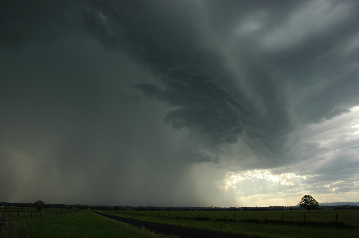 microburst micro_burst : near Casino, NSW   13 December 2005