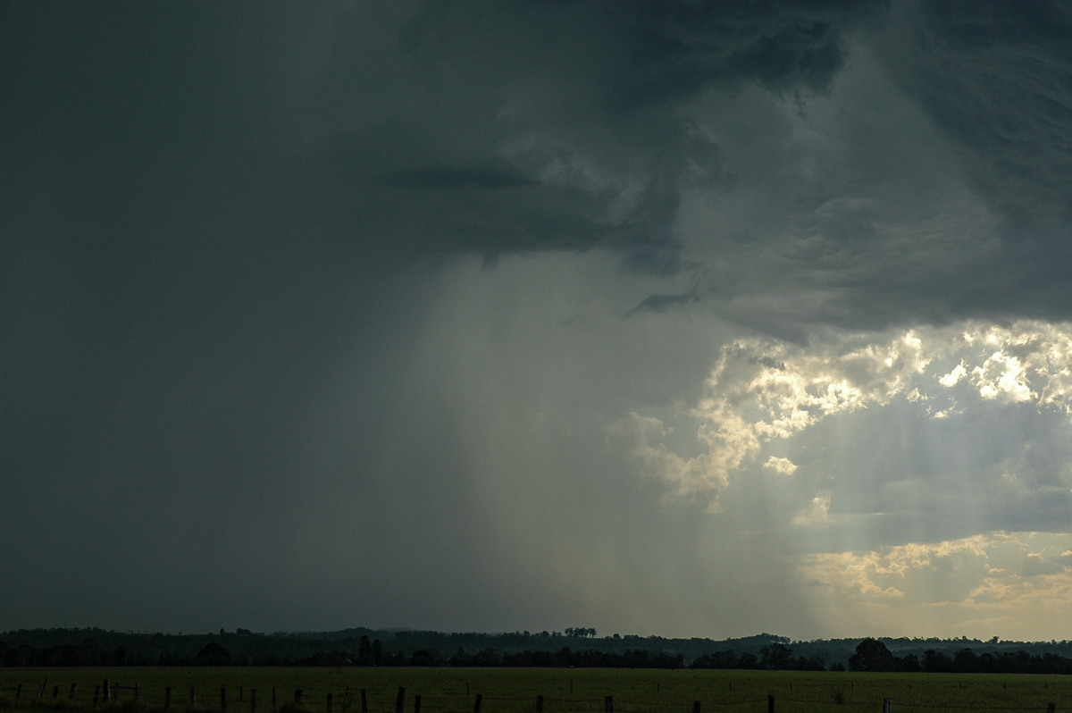 microburst micro_burst : near Casino, NSW   13 December 2005