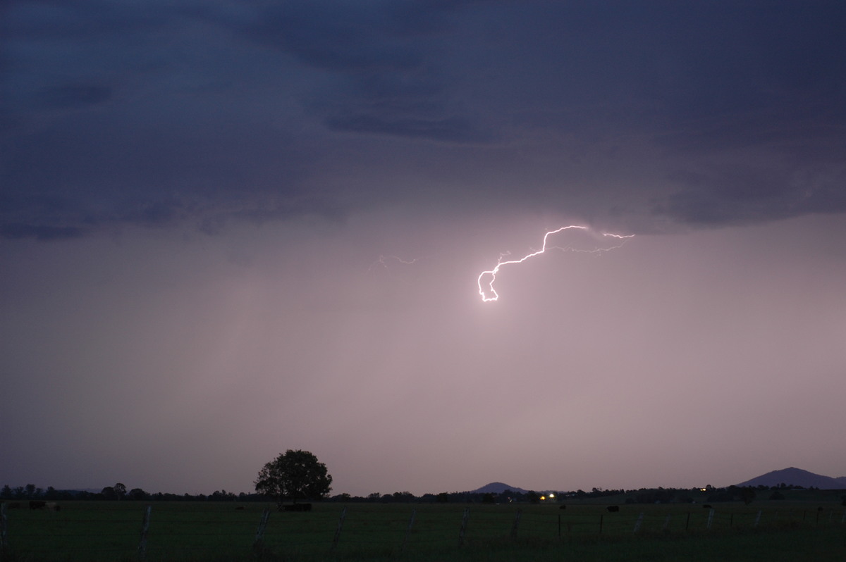 lightning lightning_bolts : near Casino, NSW   13 December 2005