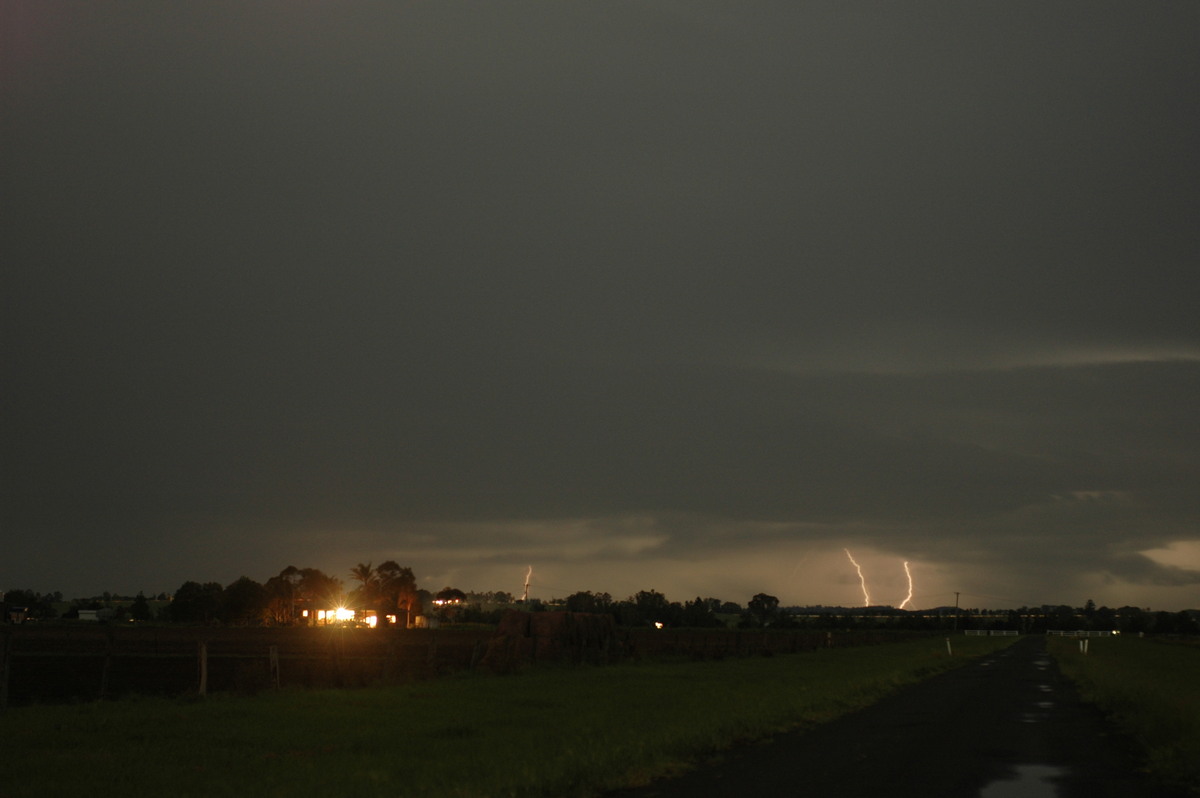 lightning lightning_bolts : near Casino, NSW   13 December 2005