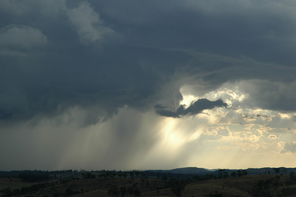 cumulonimbus thunderstorm_base : near Yarraman, QLD   26 December 2005