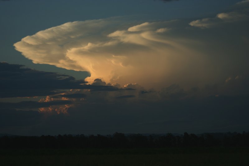 thunderstorm cumulonimbus_incus : Casino, NSW   27 December 2005