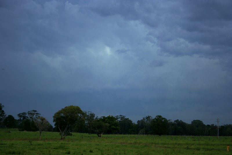 cumulonimbus thunderstorm_base : S of Nambucca Heads, NSW   28 December 2005
