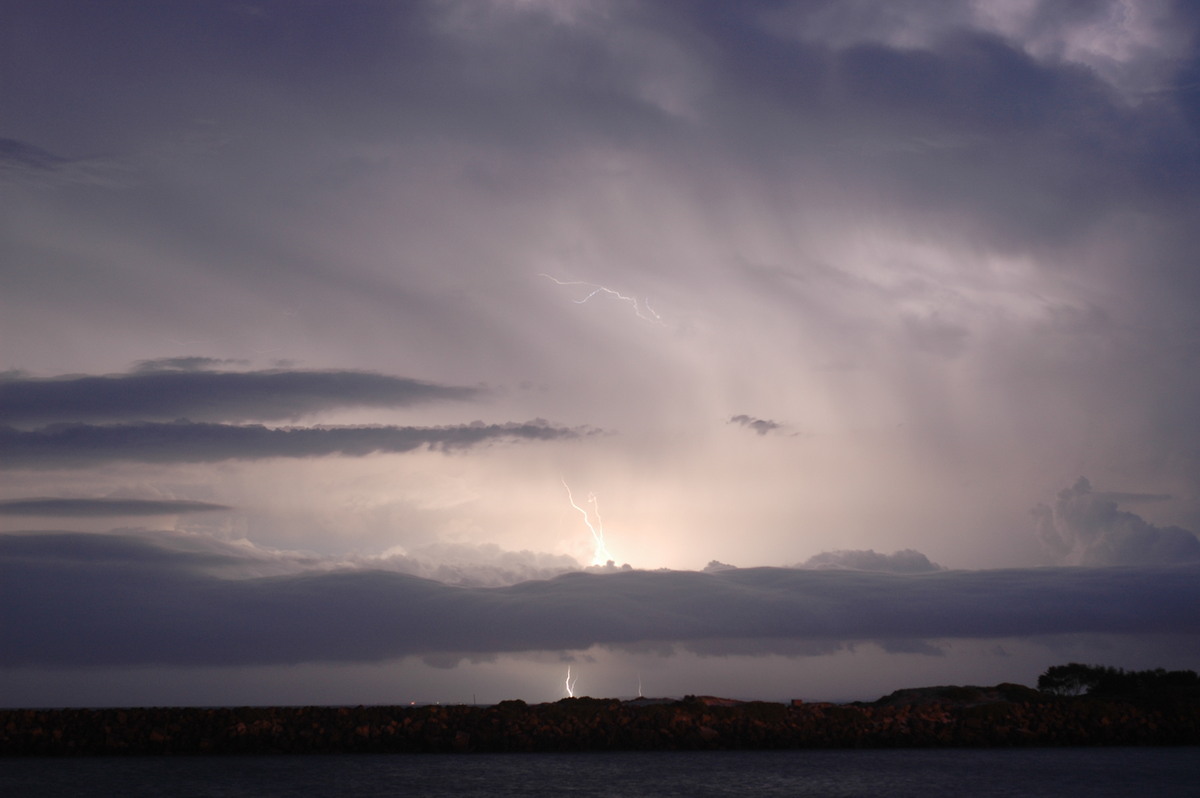 lightning lightning_bolts : Ballina, NSW   28 December 2005