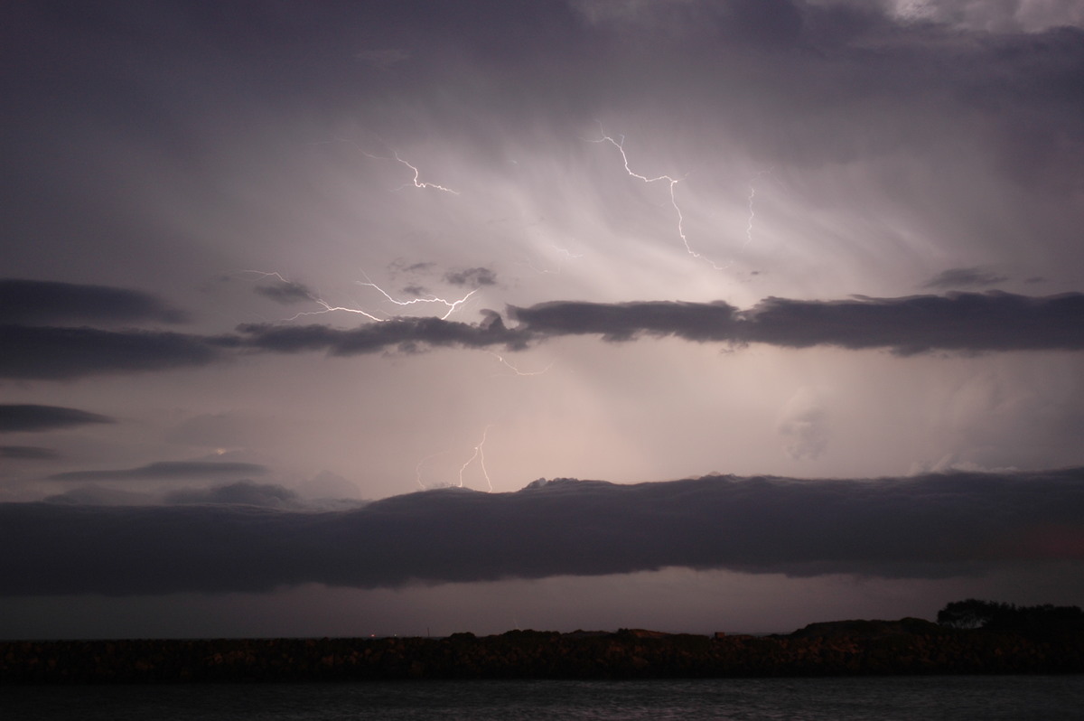 lightning lightning_bolts : Ballina, NSW   28 December 2005