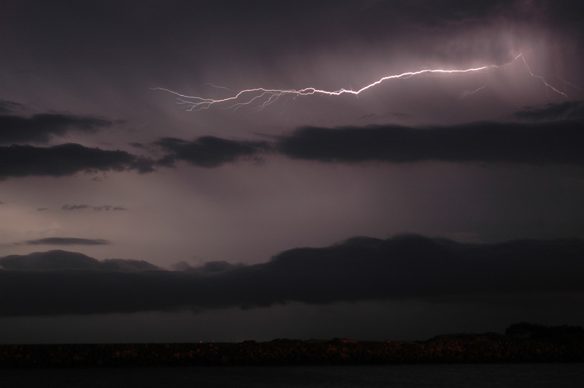 lightning lightning_bolts : Ballina, NSW   28 December 2005