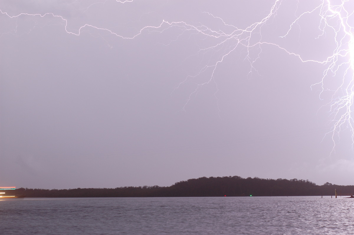 lightning lightning_bolts : Ballina, NSW   28 December 2005