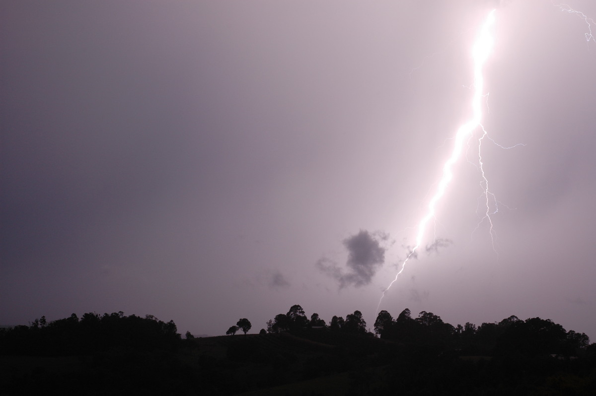 lightning lightning_bolts : McLeans Ridges, NSW   3 January 2006