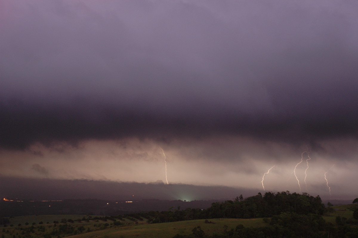 lightning lightning_bolts : McLeans Ridges, NSW   3 January 2006